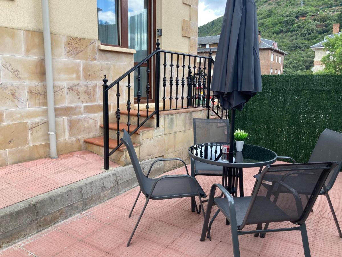 Apartamentos Las Brisas, Ojedo-Potes Eksteriør bilde